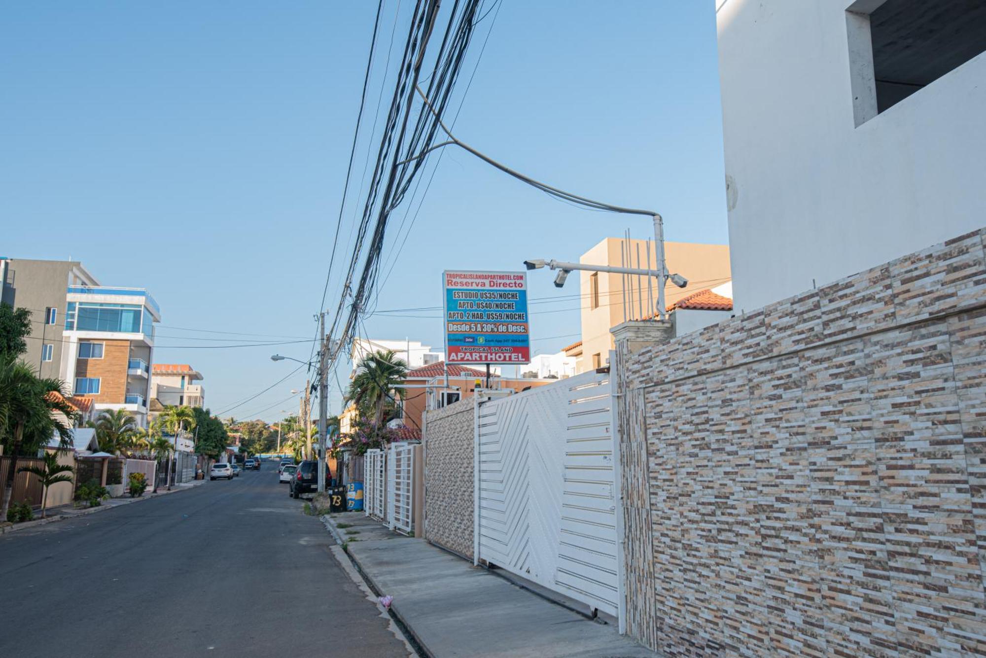 Bnb Tropical Island Aparthotel - Corales Del Sur - Santo Domingo Este Exterior foto